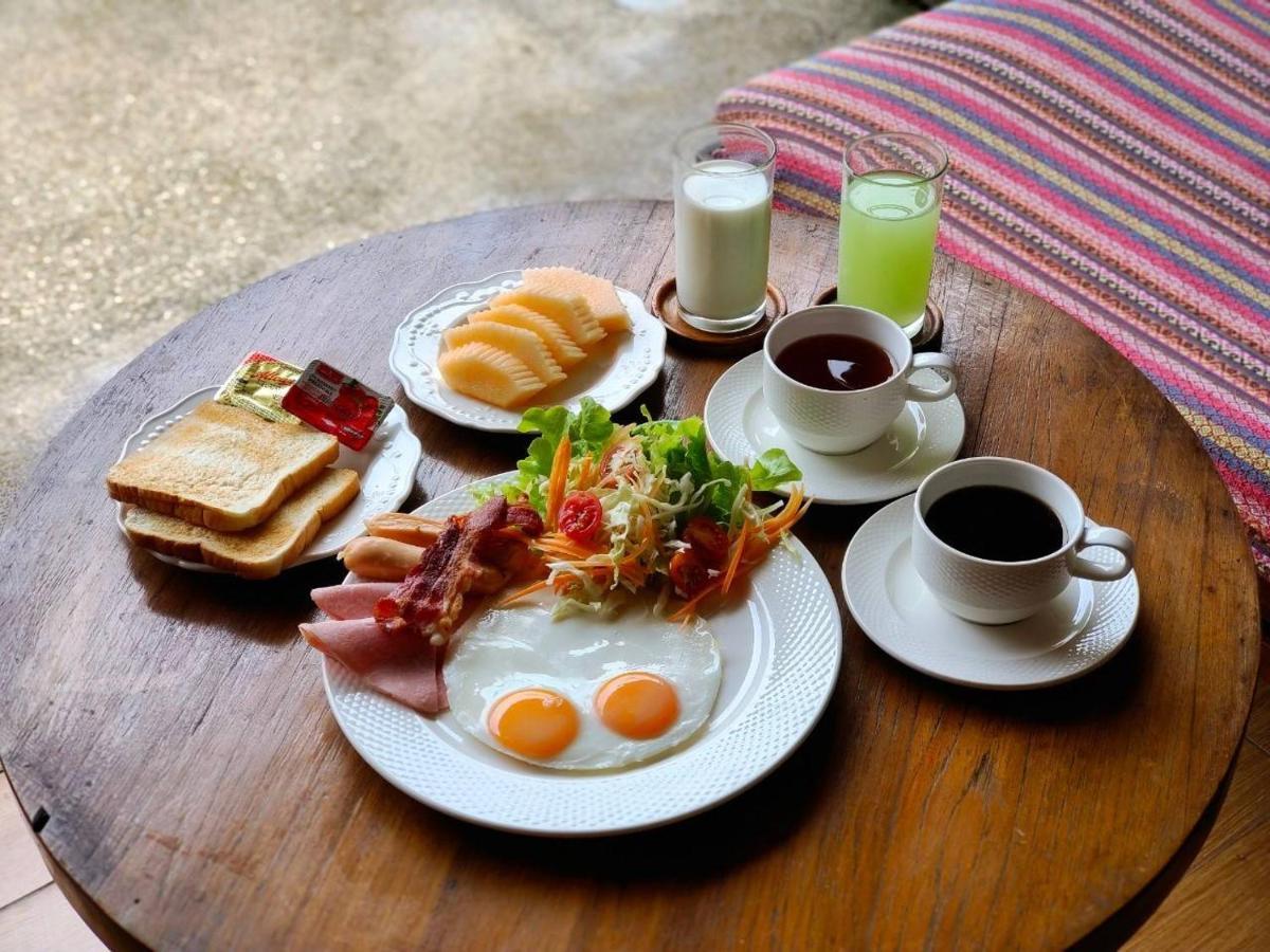 Hotel Wualai Boutique By Lanna Oriental Chiang Mai Esterno foto