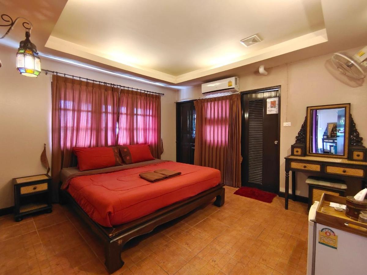 Hotel Wualai Boutique By Lanna Oriental Chiang Mai Esterno foto
